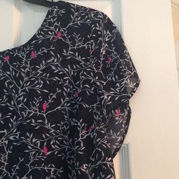 TORRID - Size 1 - Chiffon Blouse - Picture 3 of 7